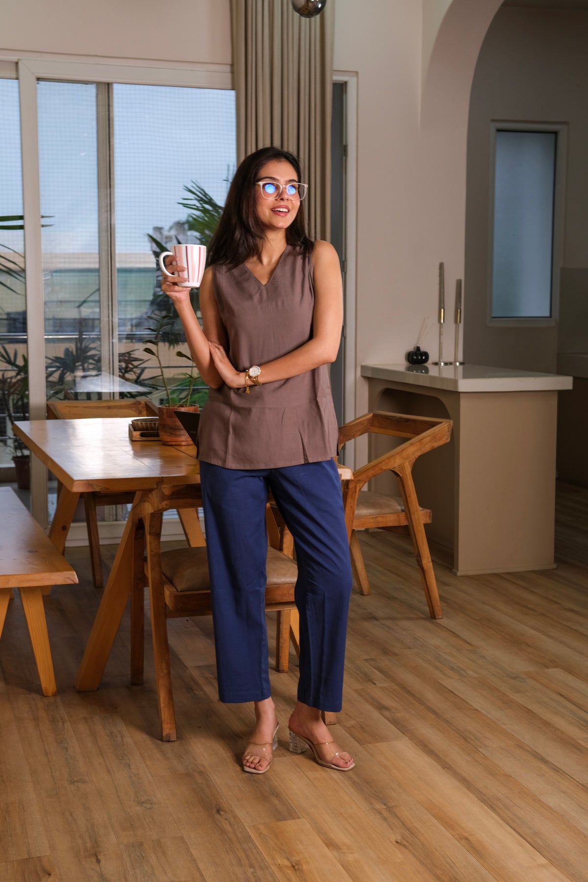 Women Airy Linen Straight Pant